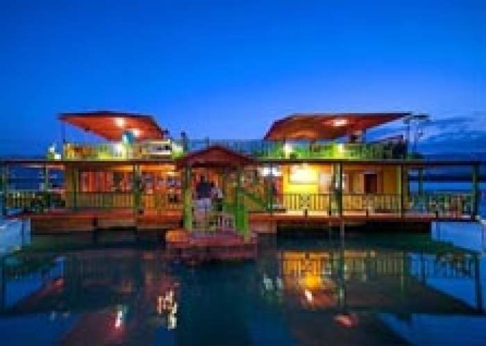 Houseboat Grill logo