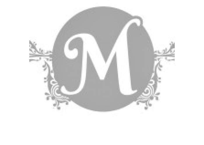 Martina's Nails Place logo